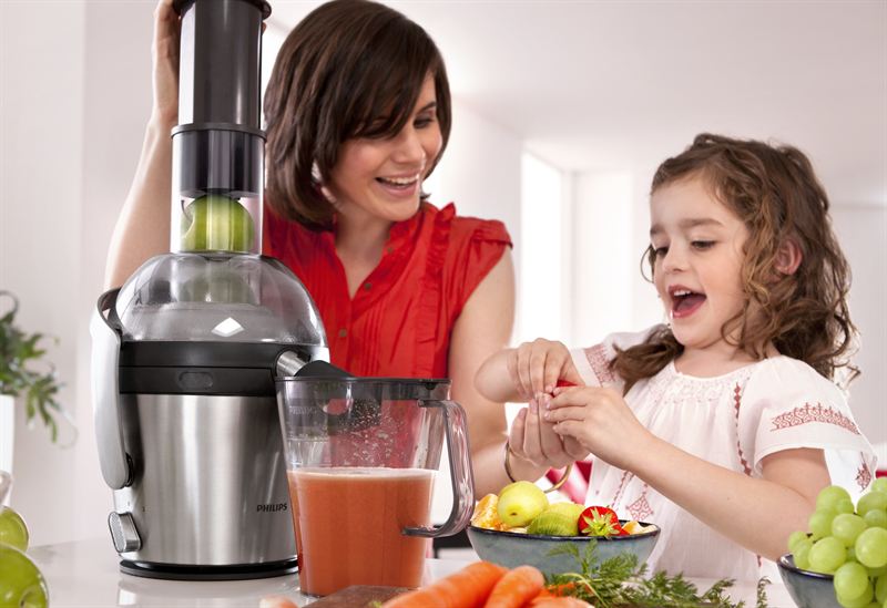 Näringsrika grönsaksjuicer ett smidigt sätt att få i barnen dagsbehovet av grönt och frukt