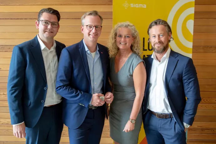 Närings- och innovationsminister Mikael Damberg testade e-hälsa på Sigma i Göteborg