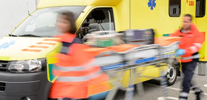 Ny studie: Därför uppstår vårdskador i ambulansen