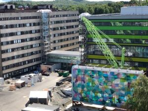 Spektakulärt lyft på nya barnsjukhuset i Göteborg 2