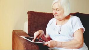 Användning av mobil hälsoteknik bland äldre