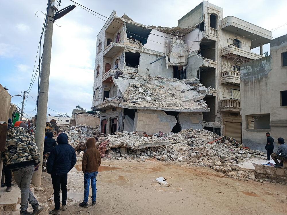 Jordbävningen: Fler än 3 000 skadade på vårdinrättningar i Syrien som stöds av Läkare Utan Gränser