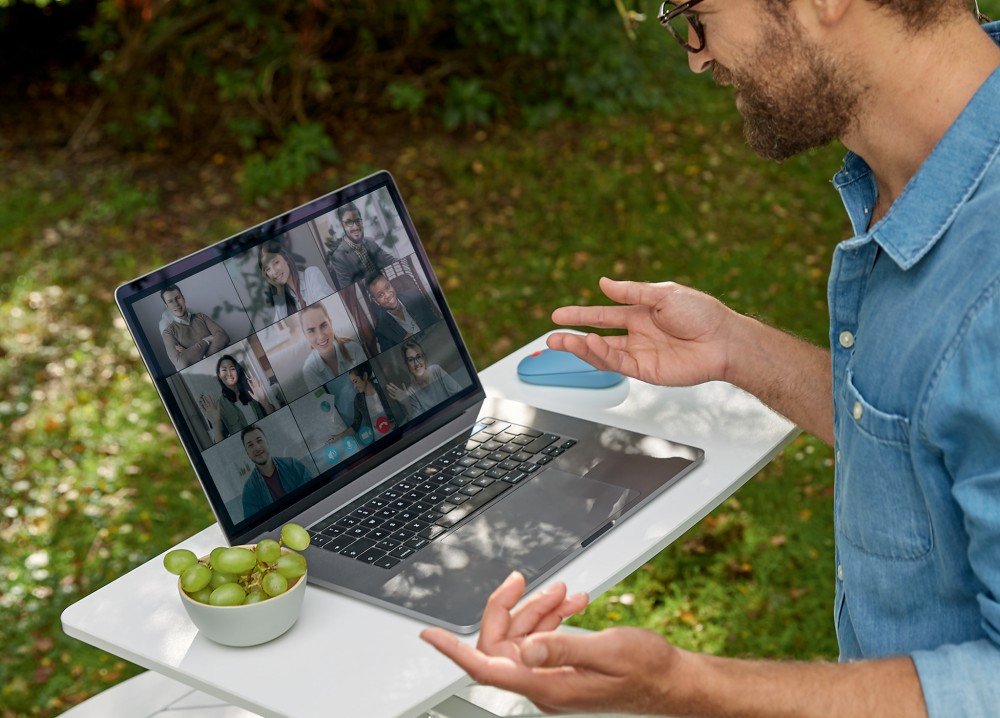 Skapa en ergonomisk & portabel arbetsplats på ett kick!