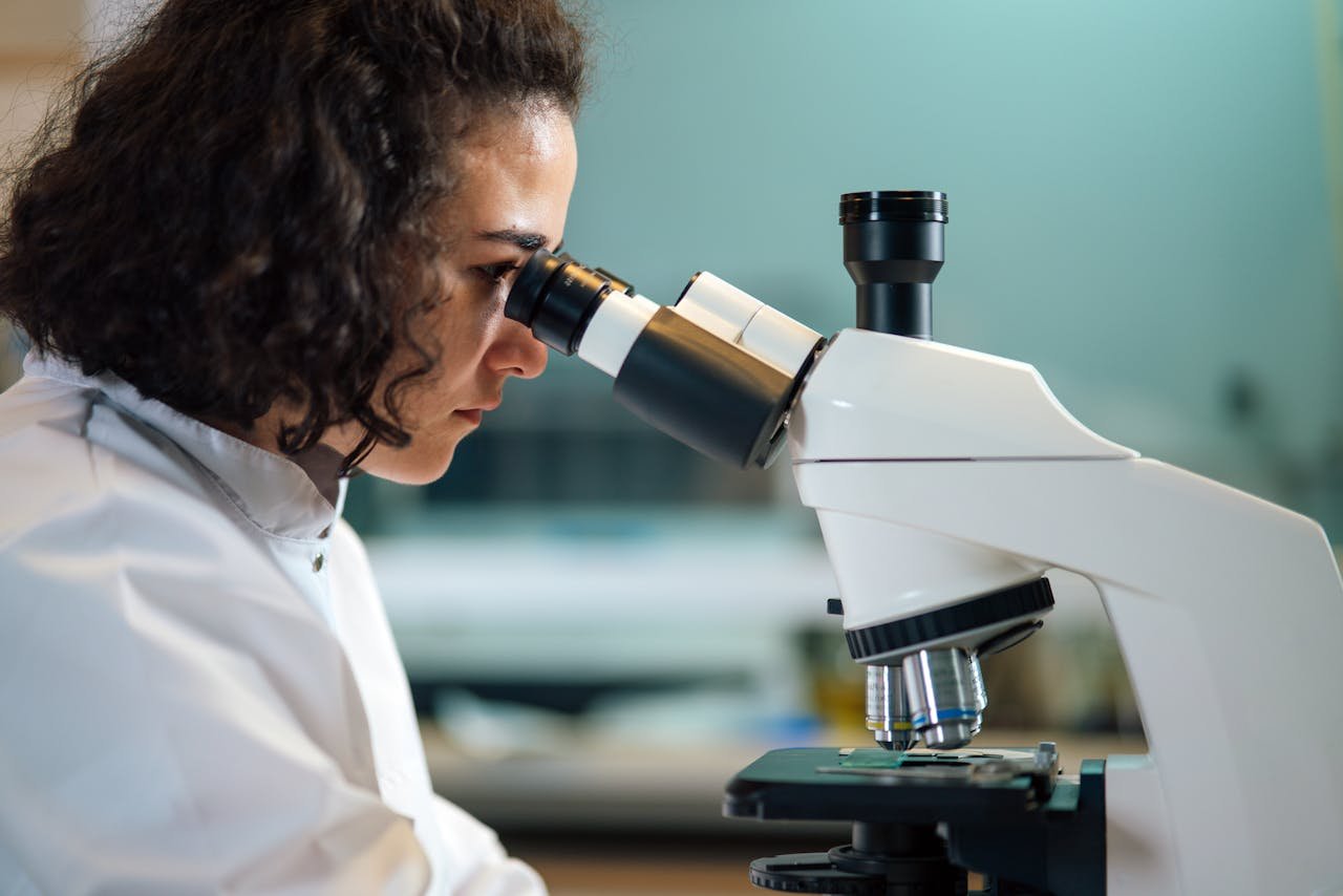 7 bioteknik-trender som formar 2024