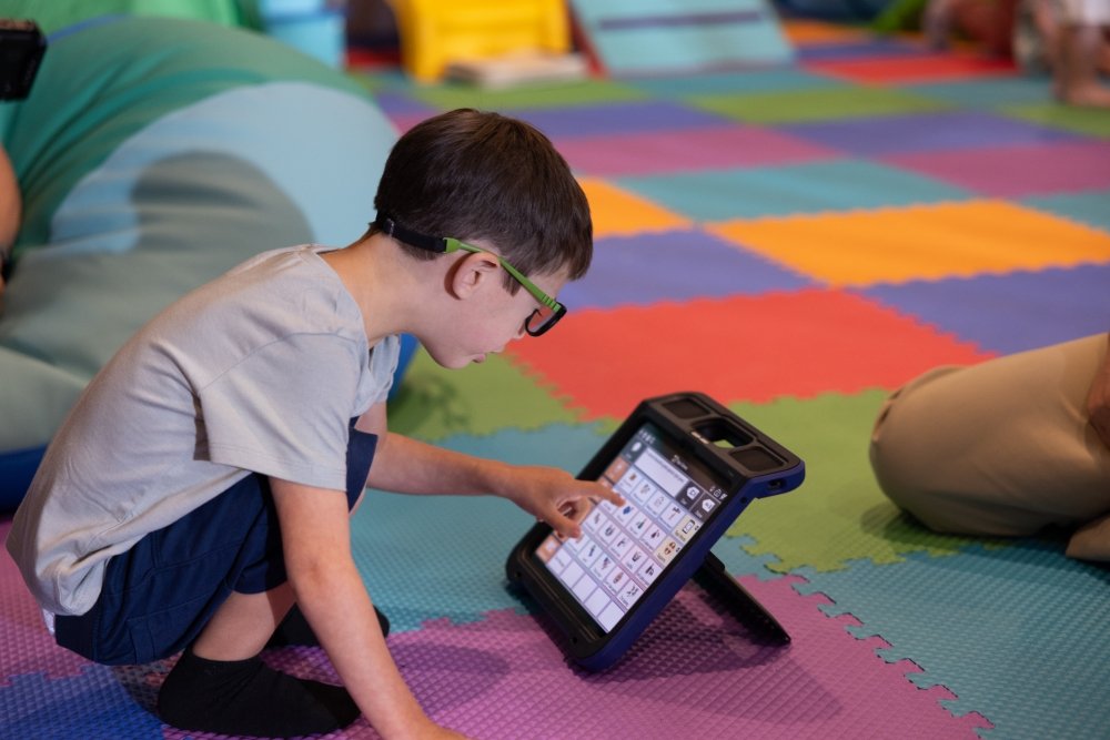 Tobii Dynavox lanserar kommunikationshjälpmedel för personer med funktionsnedsättningar såsom autism