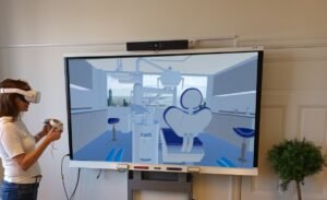 Nackademin lanserar unik VR-teknik för interaktiv träning i tandsköterskeutbildningen