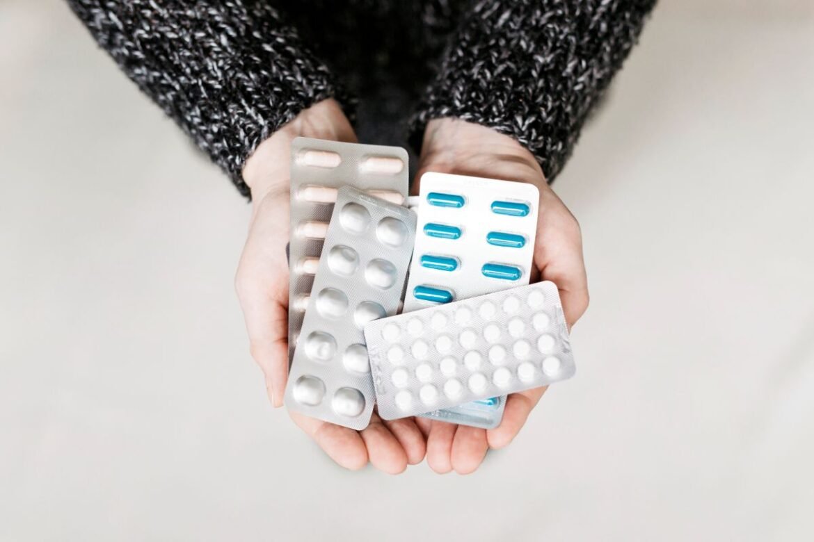 Forskare varnar: Brist på kunskap gör nätköp av läkemedel riskfyllt