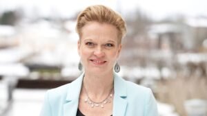 Lina Ärlebrant 16 9