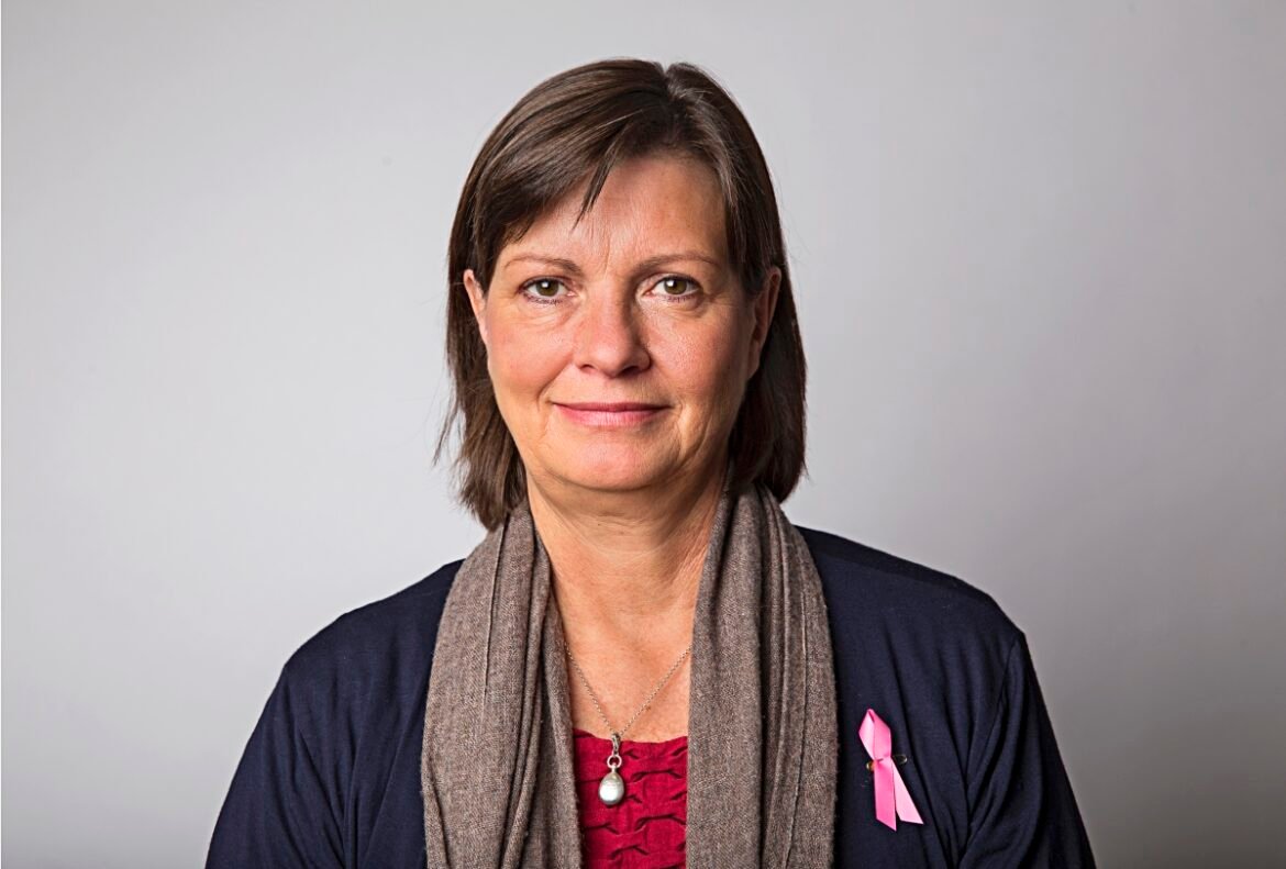 Bred politisk enighet för bättre bröstcancervård