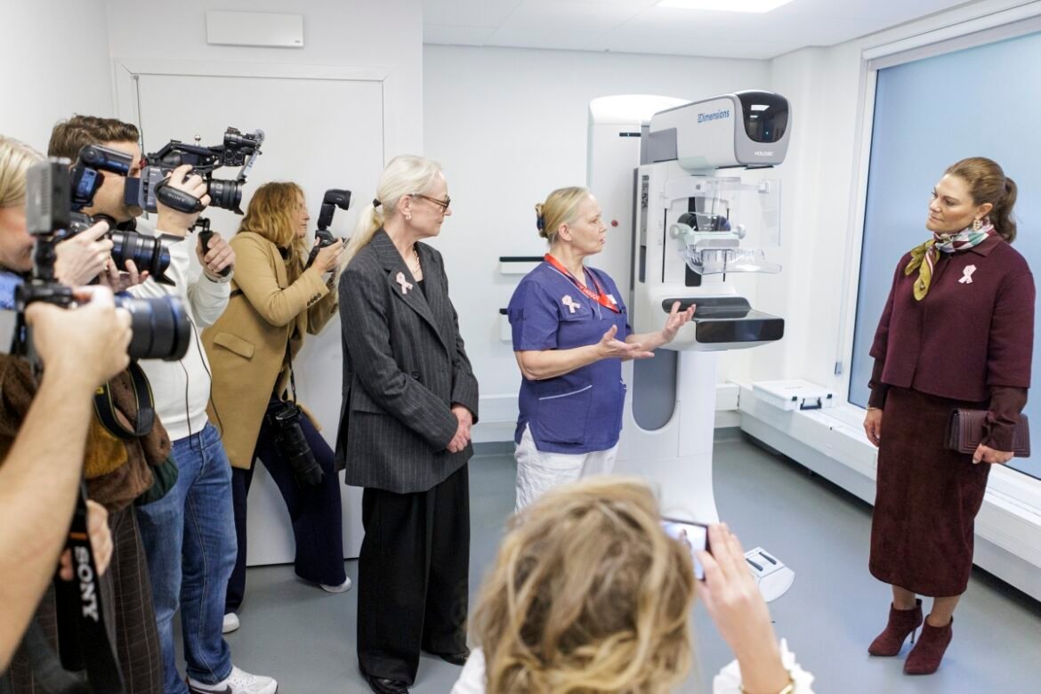 Kronprinsessan Victoria besökte Södersjukhuset: Lyfte vikten av mammografi för tidig upptäckt av bröstcancer