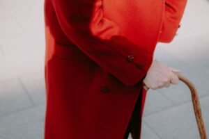 När tryggheten inte längre stannar hemma – därför förändras trygghetslarmen